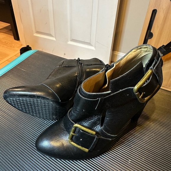 Nine West Black Heeled Boots with Gold Buckles - Picture 4 of 5